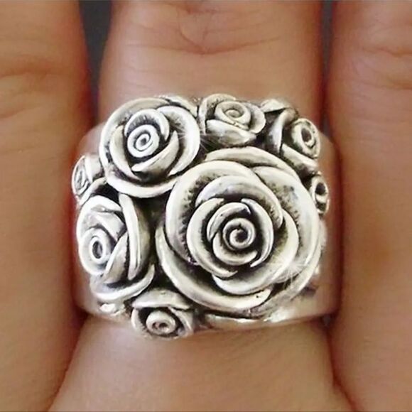 Vintage silver plated rose floral wide band ring Size 7 - Picture 3 of 3
